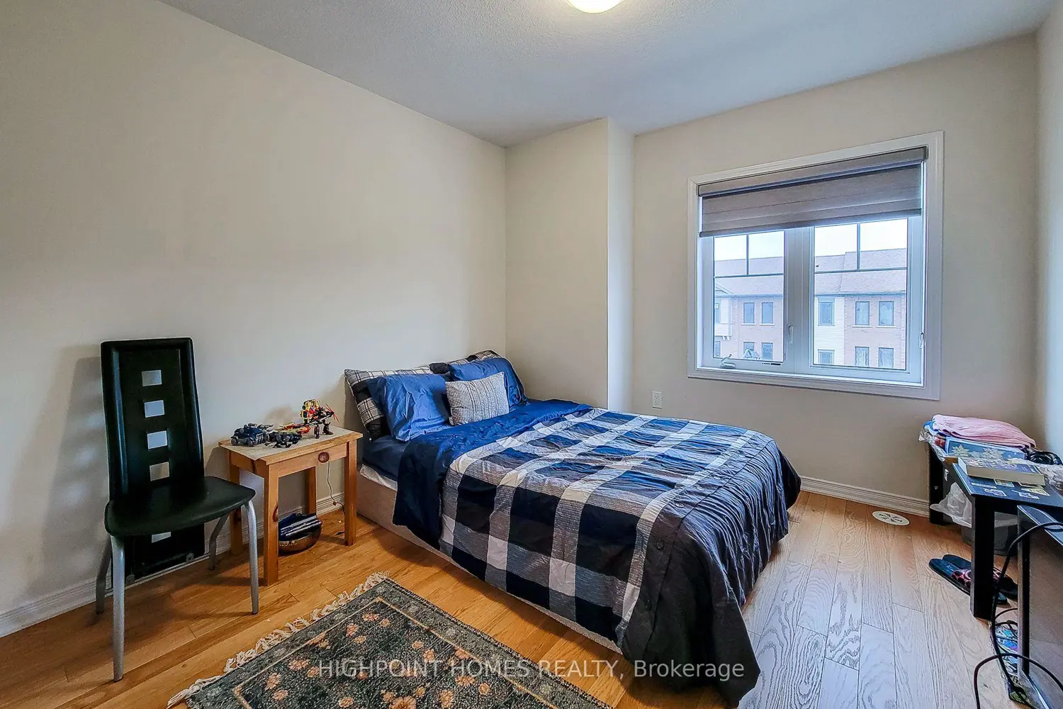 Additional image 17 of 36 Utter Place