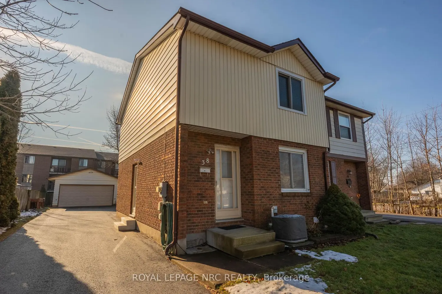 Additional image 20 of 38 Dougherty Crescent