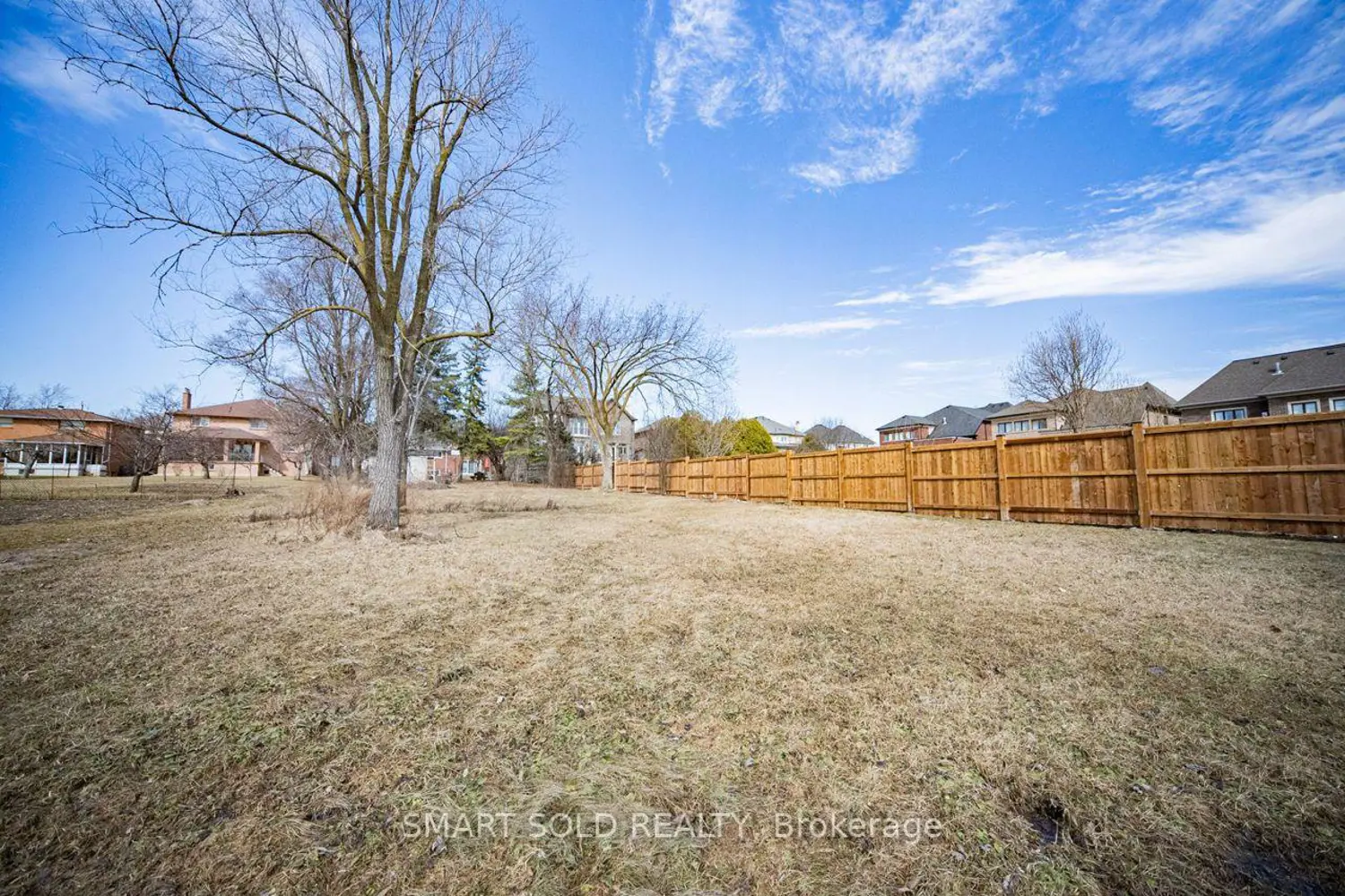 75 Stockdale Crescent photo 4