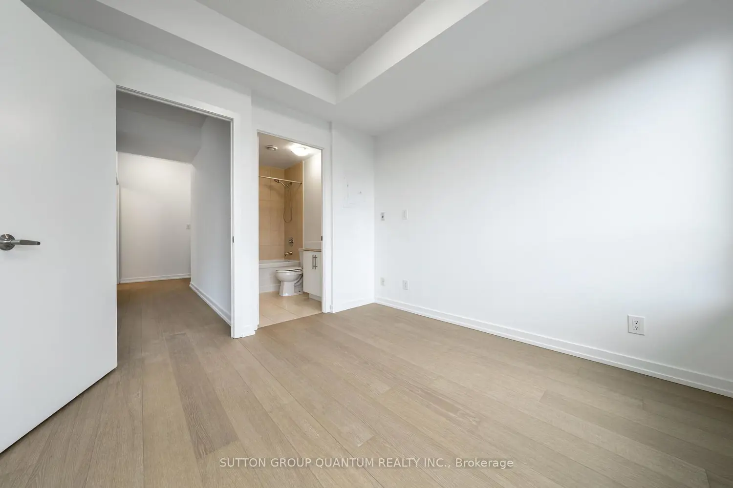 Additional image 8 of 65 Bremner Boulevard 3805