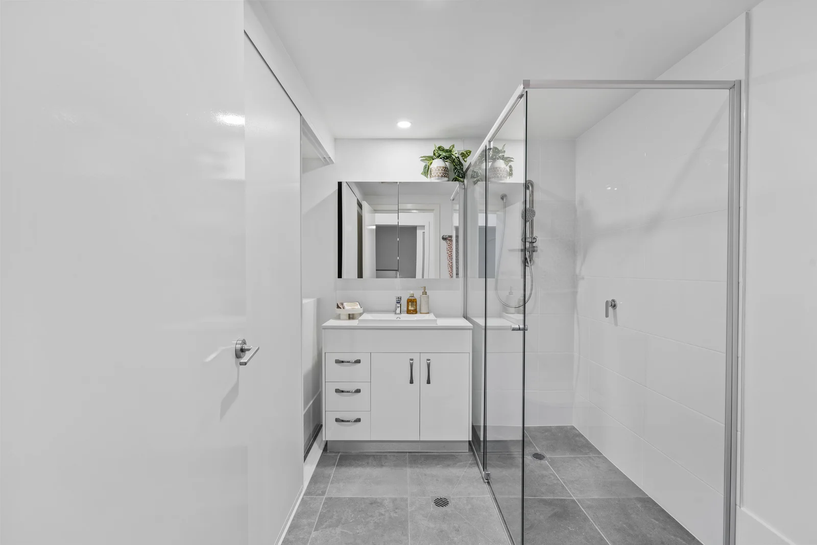 Additional image 9 of 1105/100 Swansea Circuit, Redland Bay QLD 4165