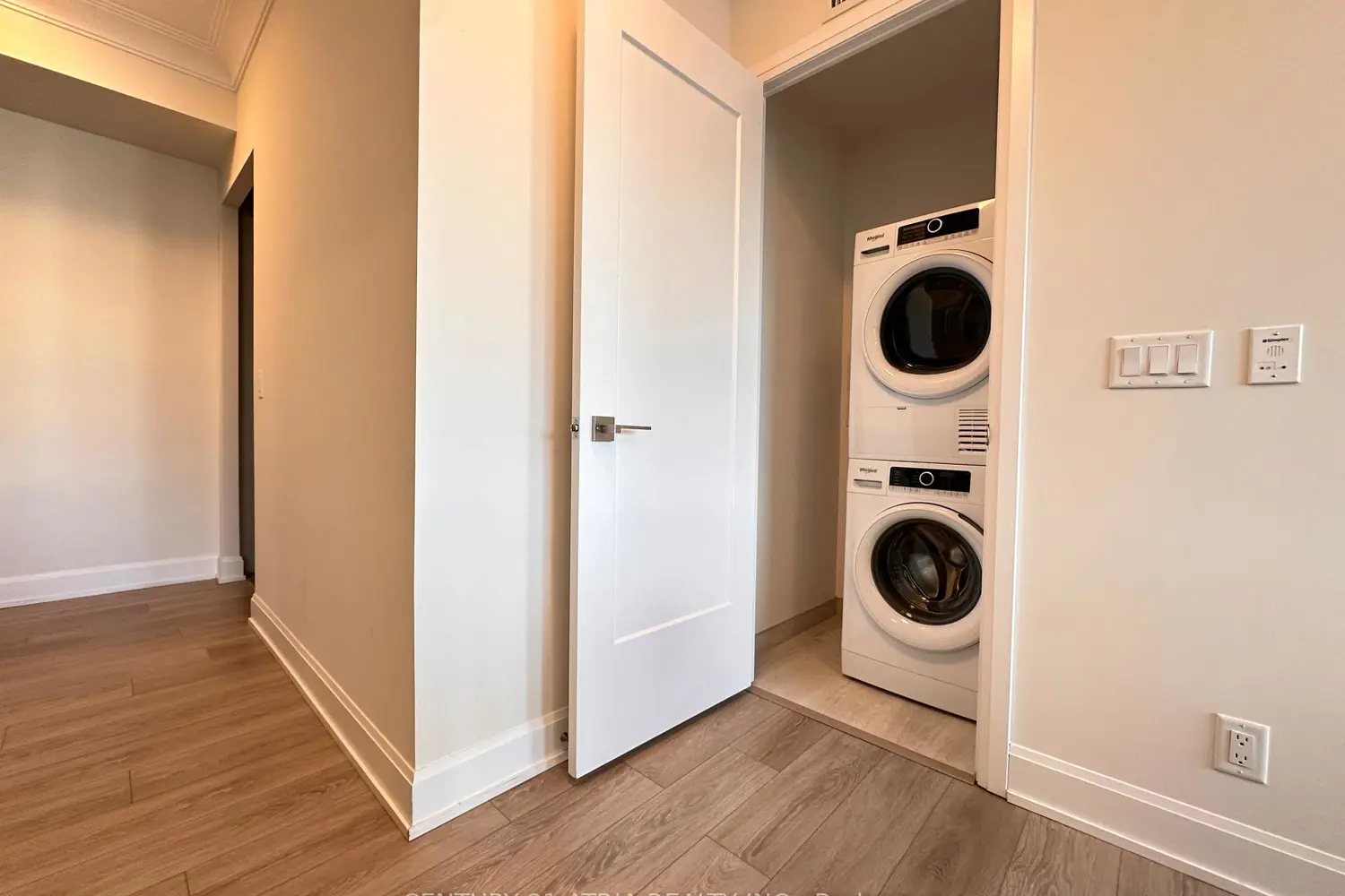 Additional image 11 of 18 Water Walk Drive 1008