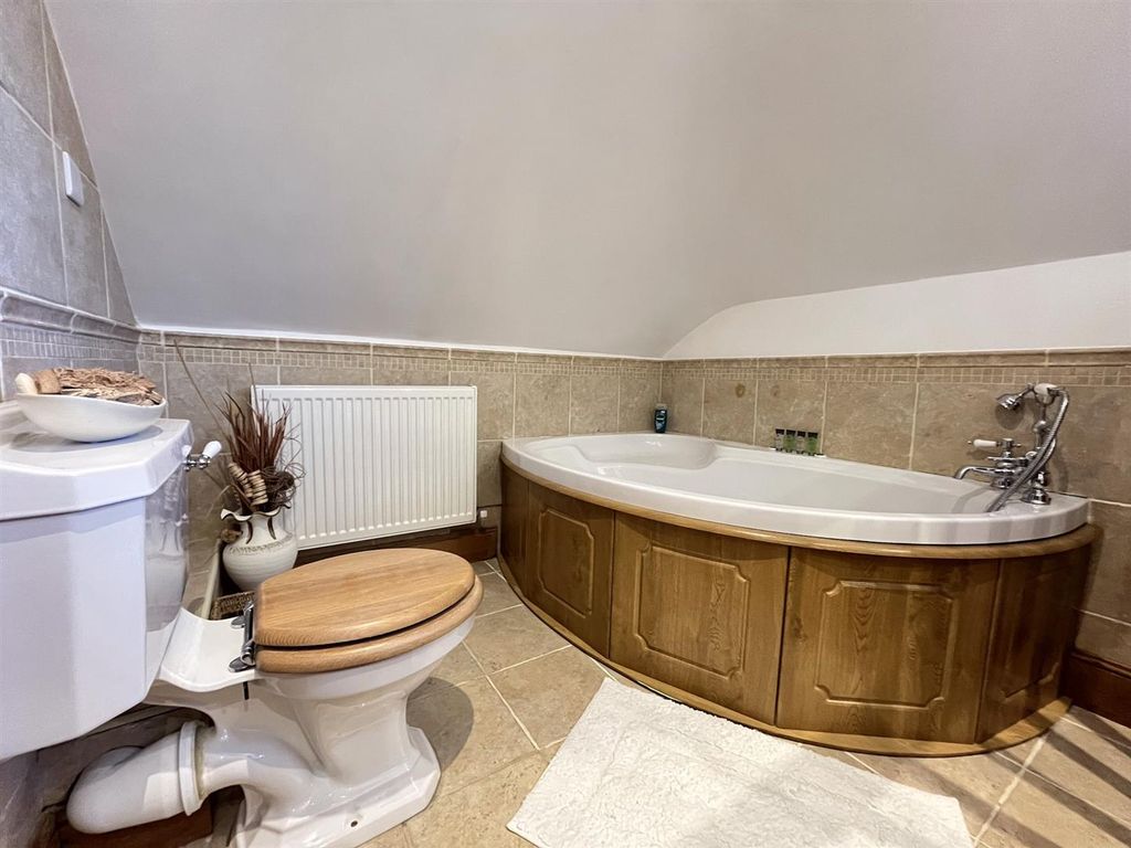 Additional image 11 of 4 bed detached house for saleStreet End Lane, Broad Oak, Heathfield TN21