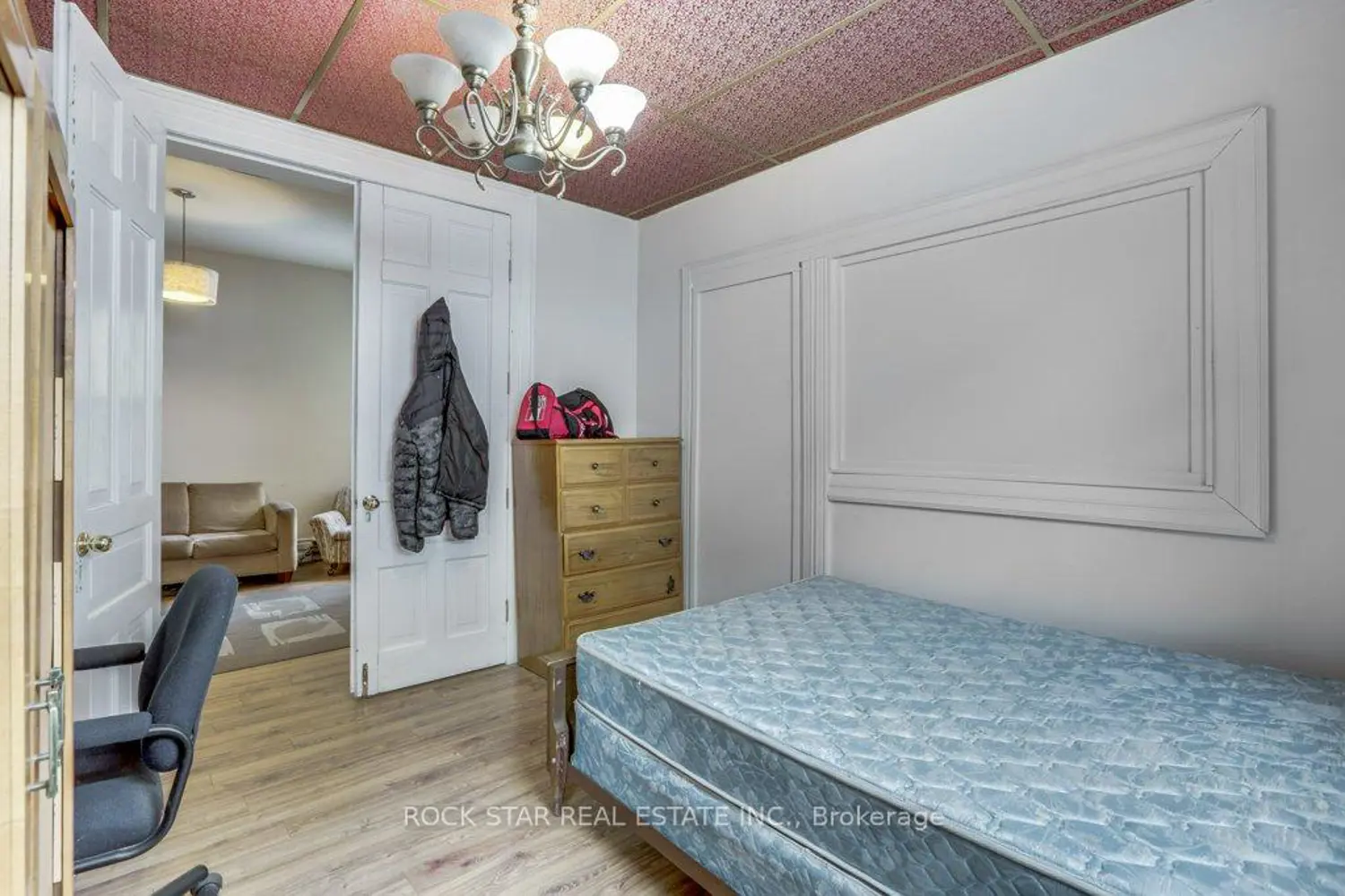 Additional image 7 of 802 Waterloo Street