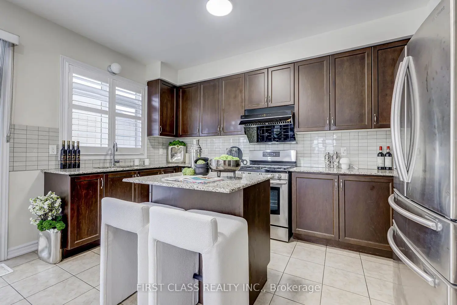 Additional image 6 of 2 James Parrott Avenue