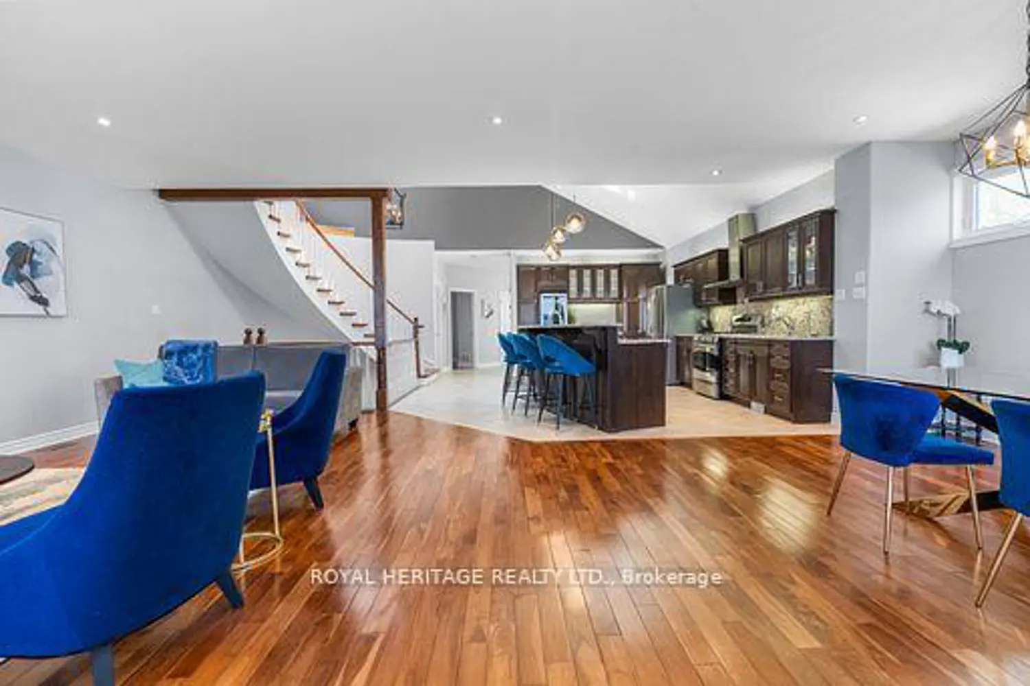 Additional image 7 of 34 Hills Road