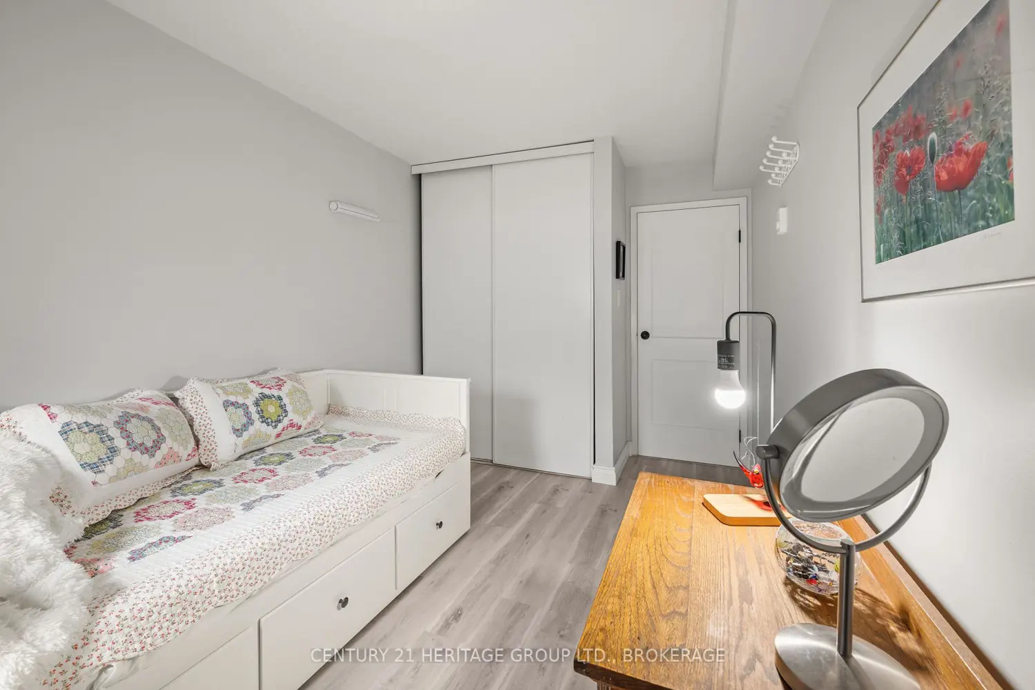 Additional image 18 of 573 Armstrong Road 114