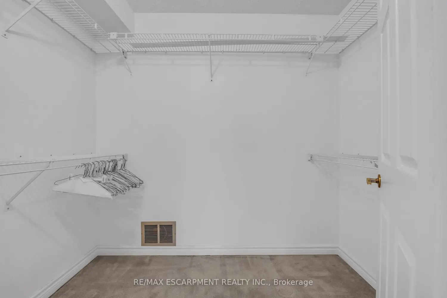 Additional image 11 of 67 Caroline Street 203