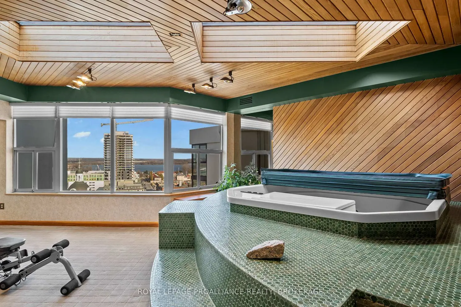 Additional image 10 of 185 Ontario Street 1602