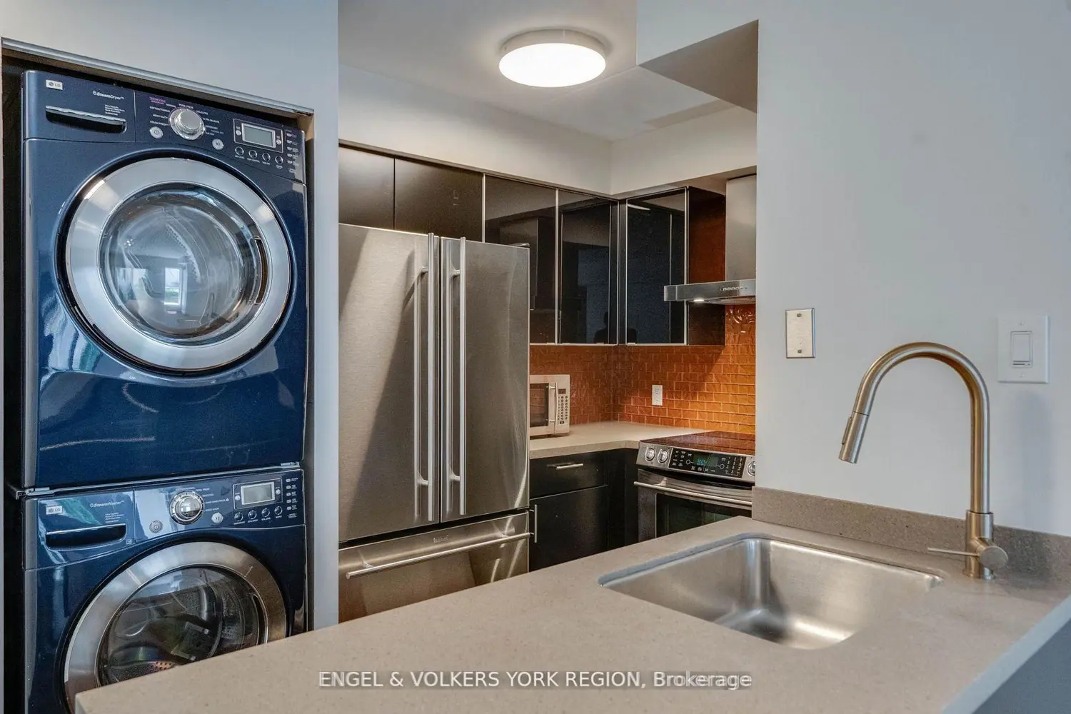 Additional image 8 of 1174 Yonge Street 203
