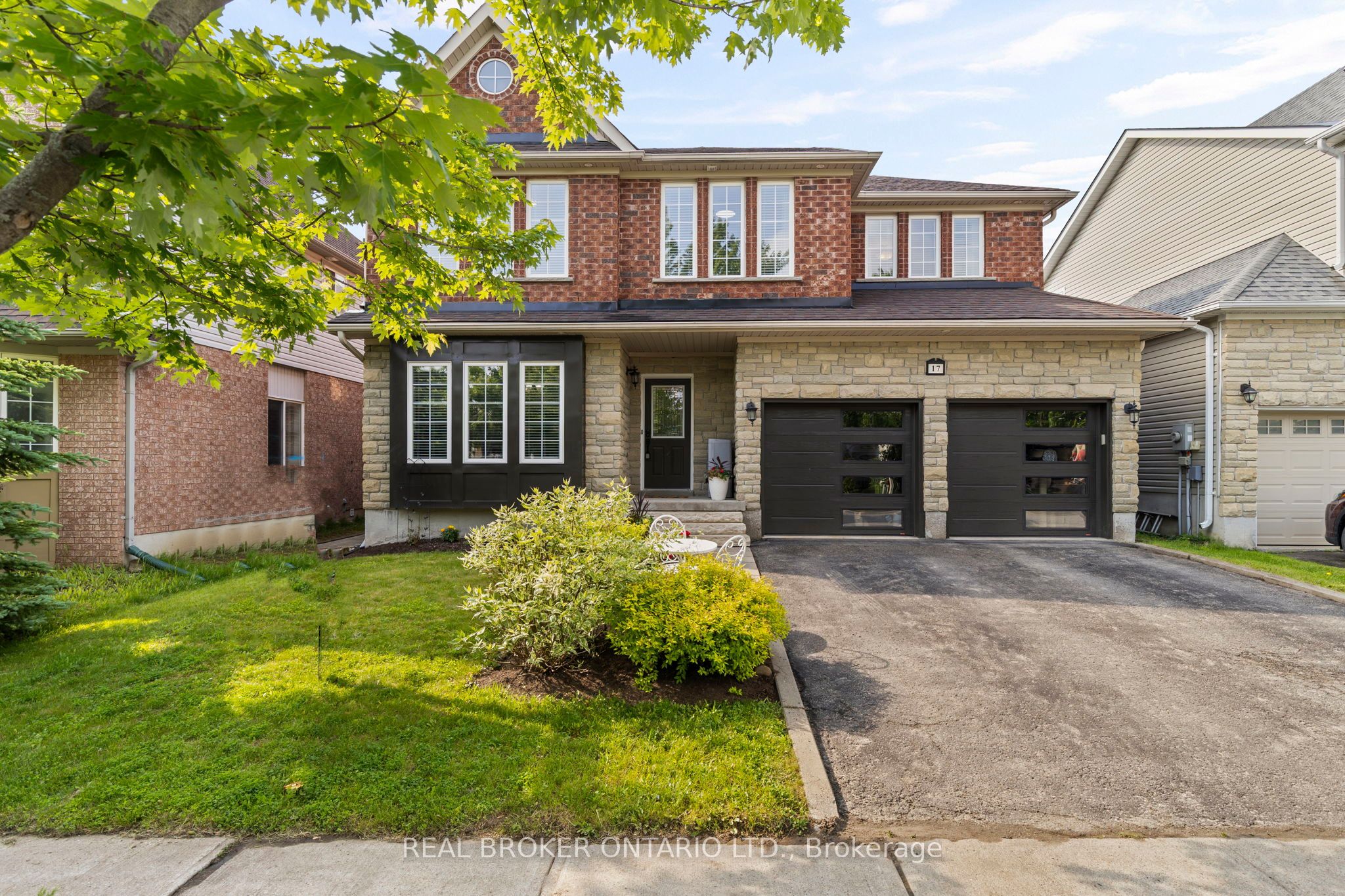 17 Cranberry Lane, Barrie, ON, L4N 0Z1
