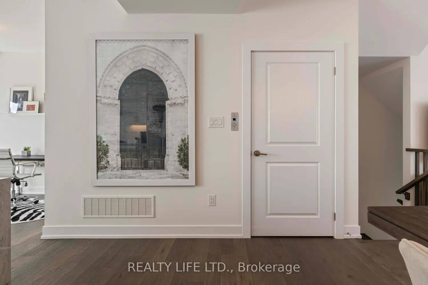 Additional image 7 of 2273 Turnberry Road 6