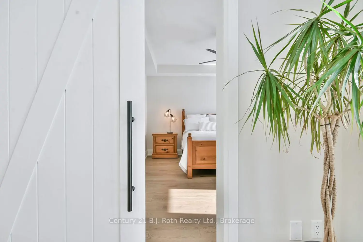 Additional image 7 of 53 Dock Lane 27