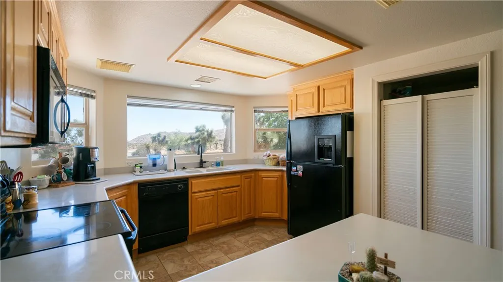 Additional image 16 of 8920 Del Monte Avenue, Yucca Valley, CA 92284