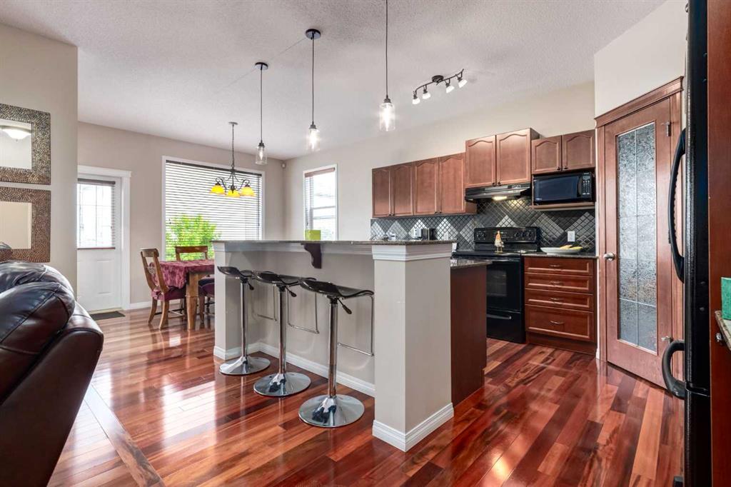 Additional image 4 of 82 Everglen Crescent SW, Calgary, AB, T2Y 0G5