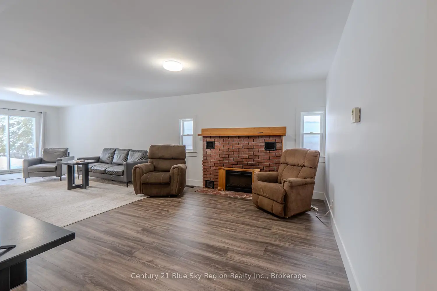 Additional image 15 of 12 Mowat Crescent