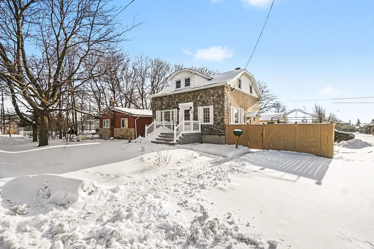 1318 Brookline Avenue photo 2