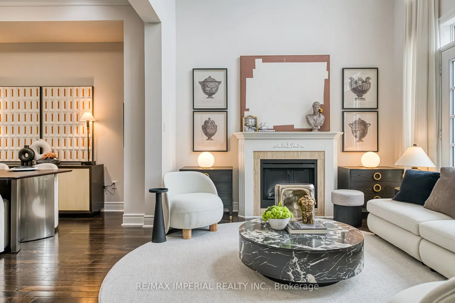 Additional image 2 of 21 Mackenzie's Stand Avenue