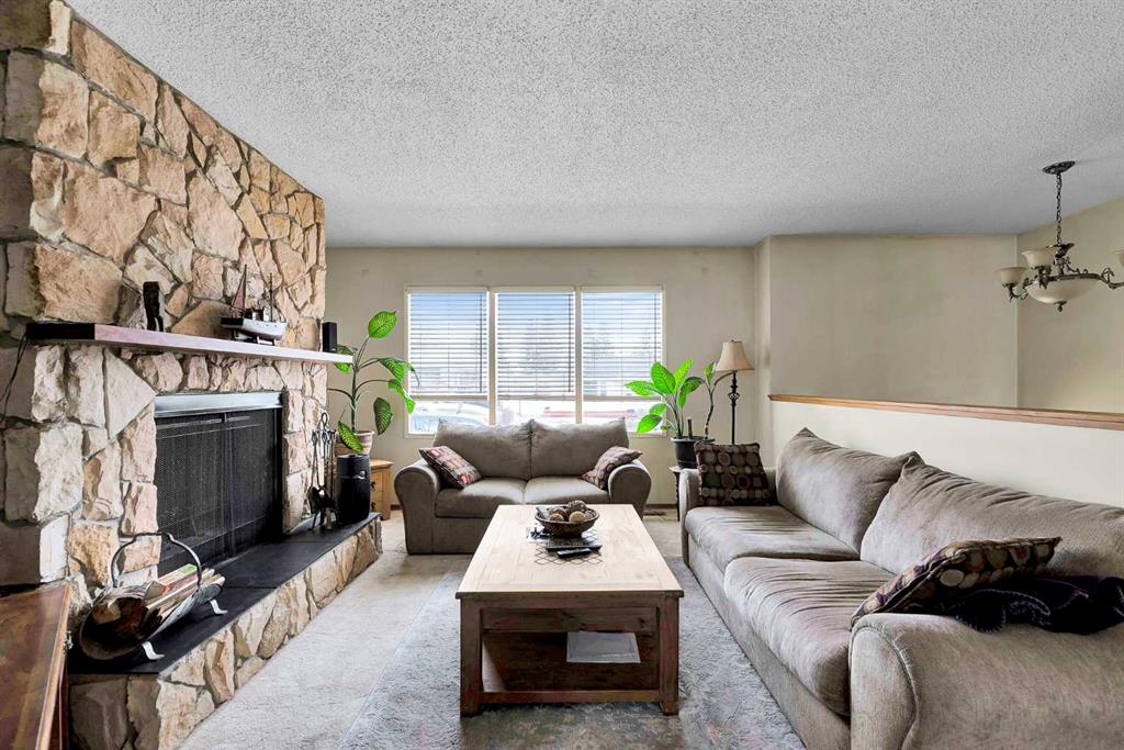 Additional image 4 of 731 Canfield Place SW, Calgary, AB, T2W 1K7