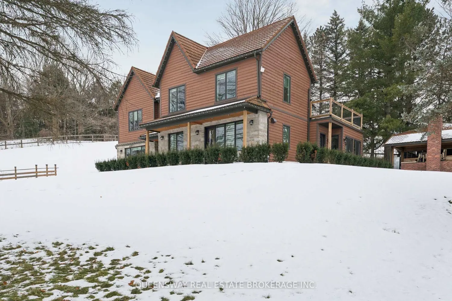 Additional image 8 of 8388 Fifth Side Road