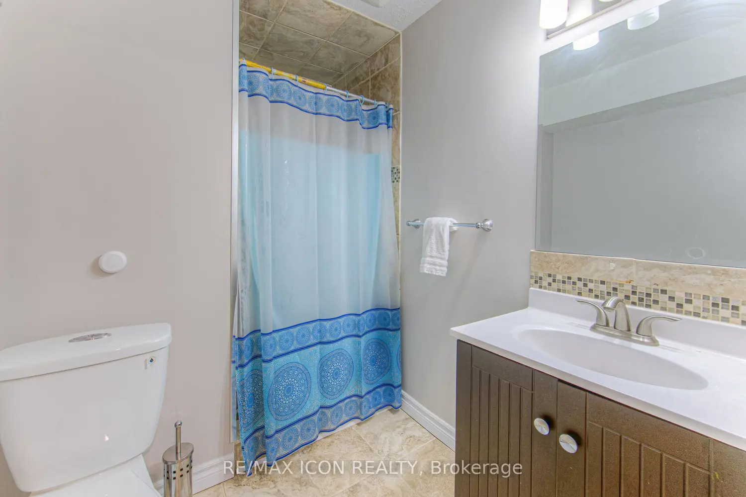 Additional image 16 of 139 Pebblecreek Drive