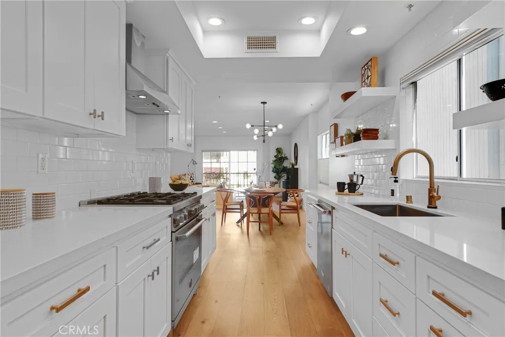 Additional image 7 of 1871 Greenfield Avenue Unit 102, Los Angeles, CA 90025