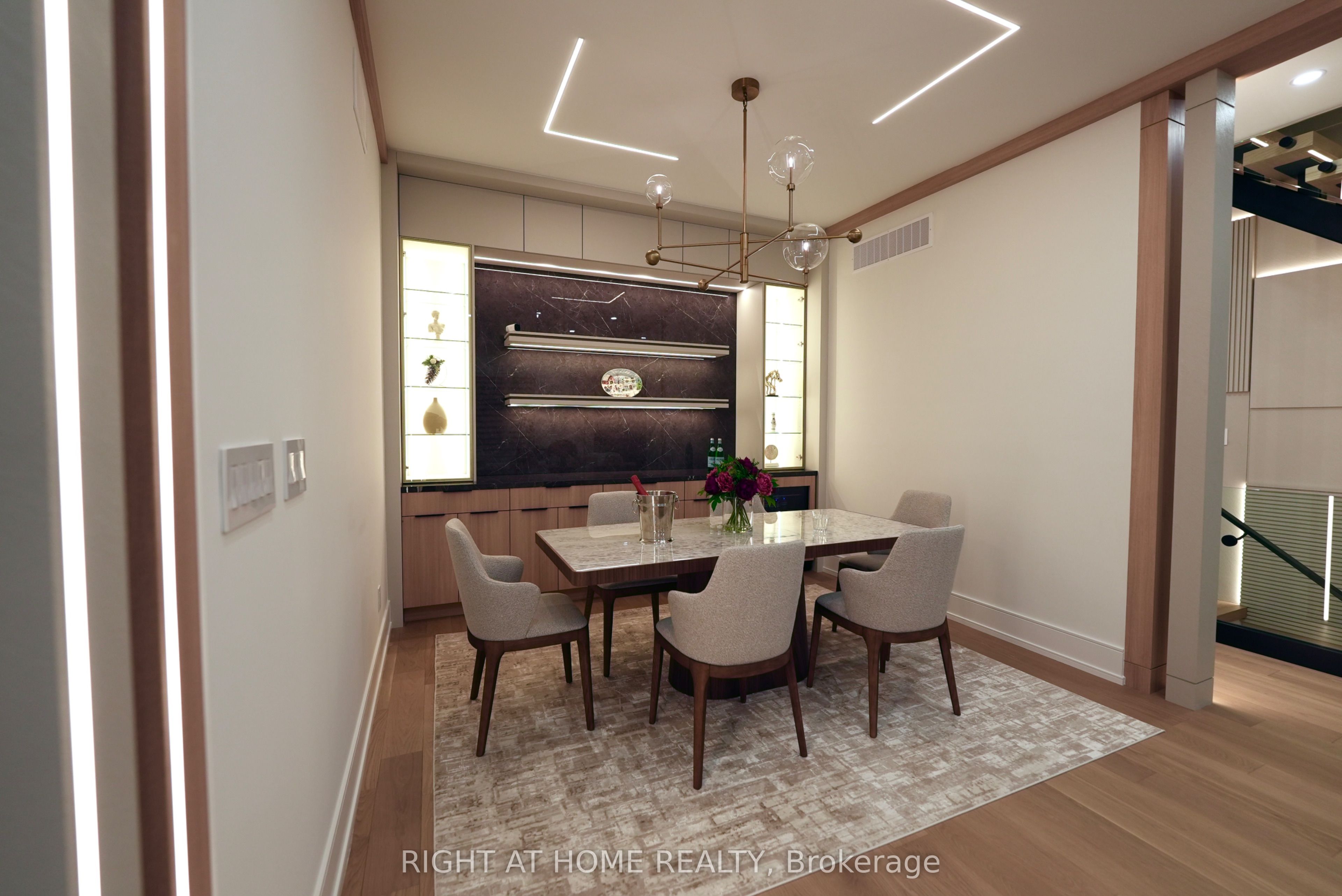 Additional image 5 of 33 Thorndale Avenue, Toronto, ON, M8X 1W8