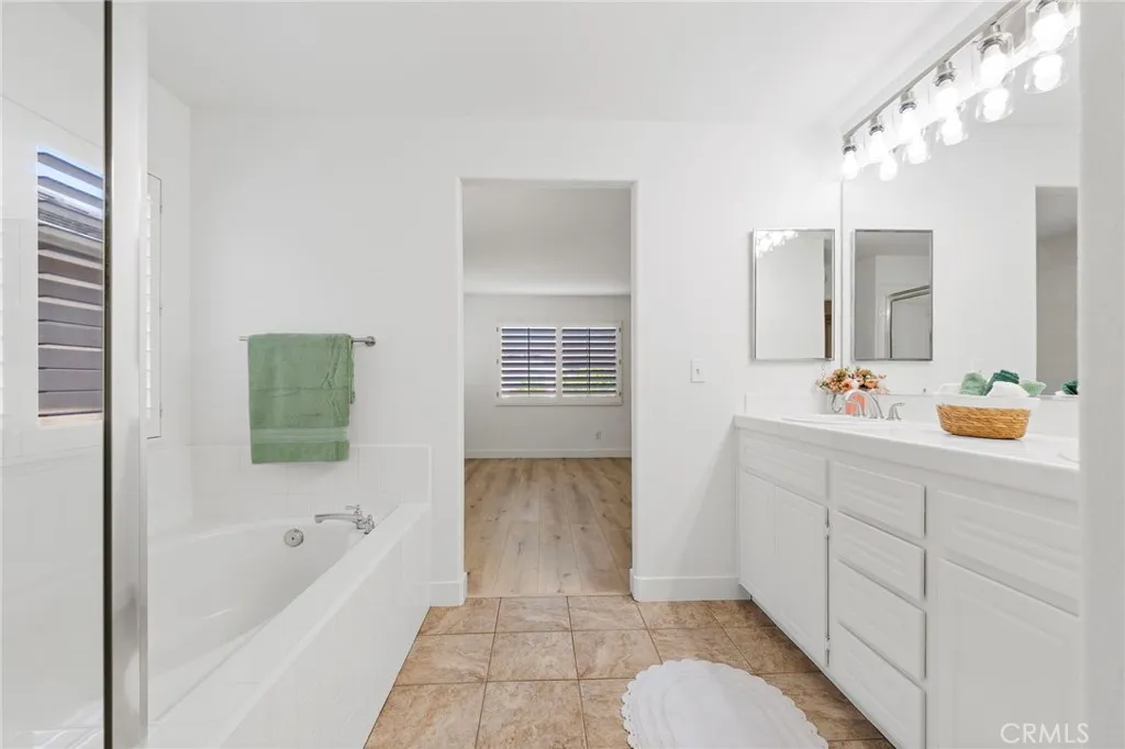 Additional image 90 of 75 Ashford, Irvine, CA 92618