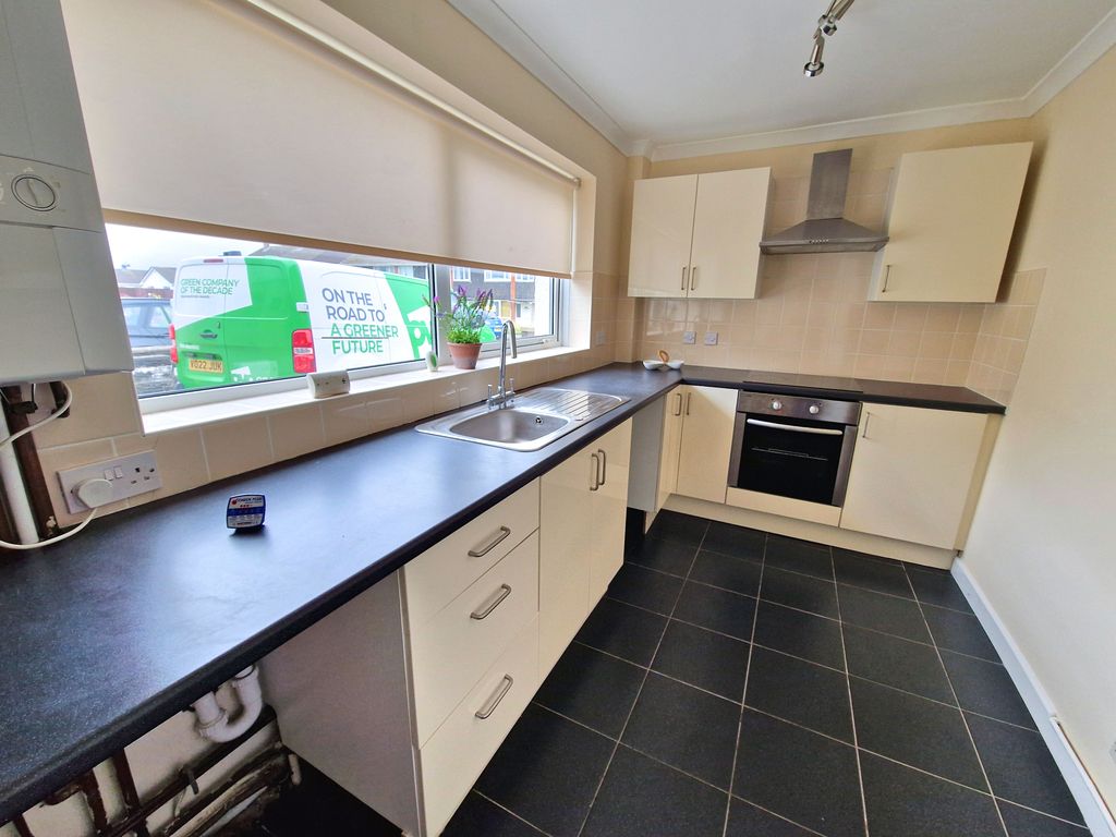 Additional image 5 of 2 bed flat for saleRest Bay Close, Rest Bay, Porthcawl CF36