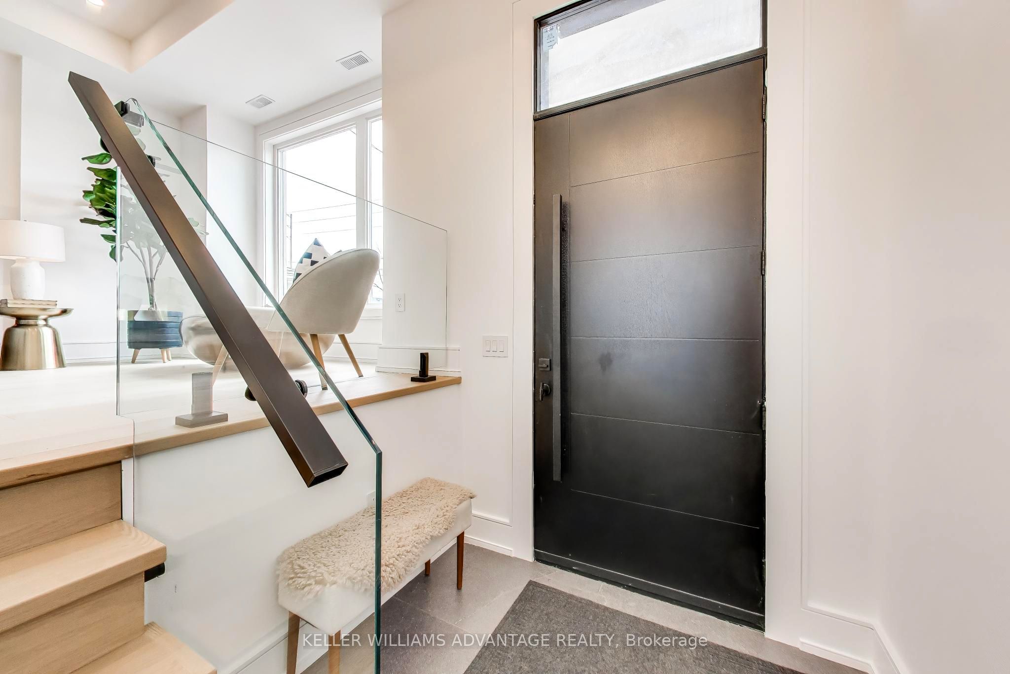 Additional image 2 of 104 Yardley Avenue, Toronto, ON, M4B 2B1
