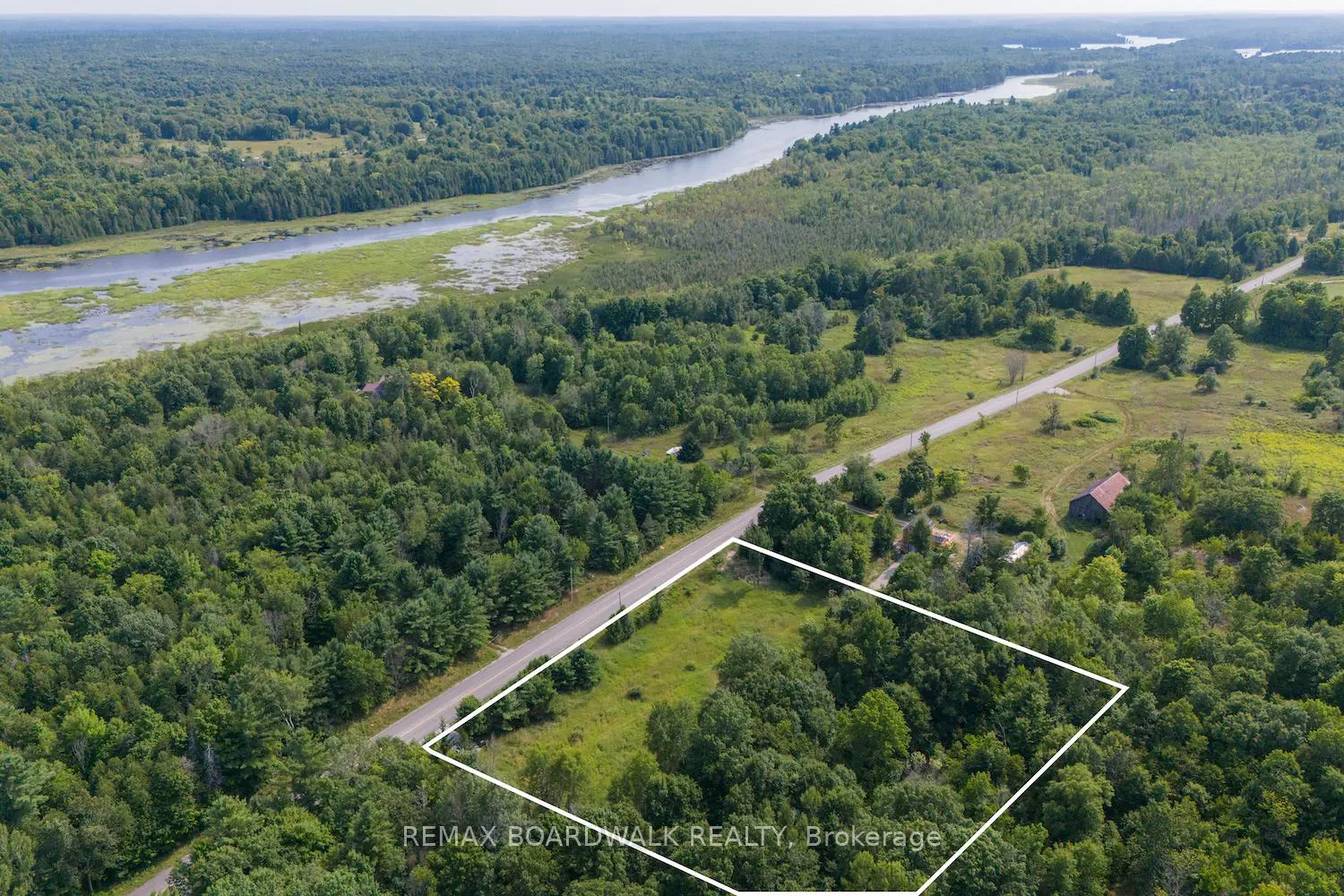 Additional image 10 of 752 Bennett Lake Road