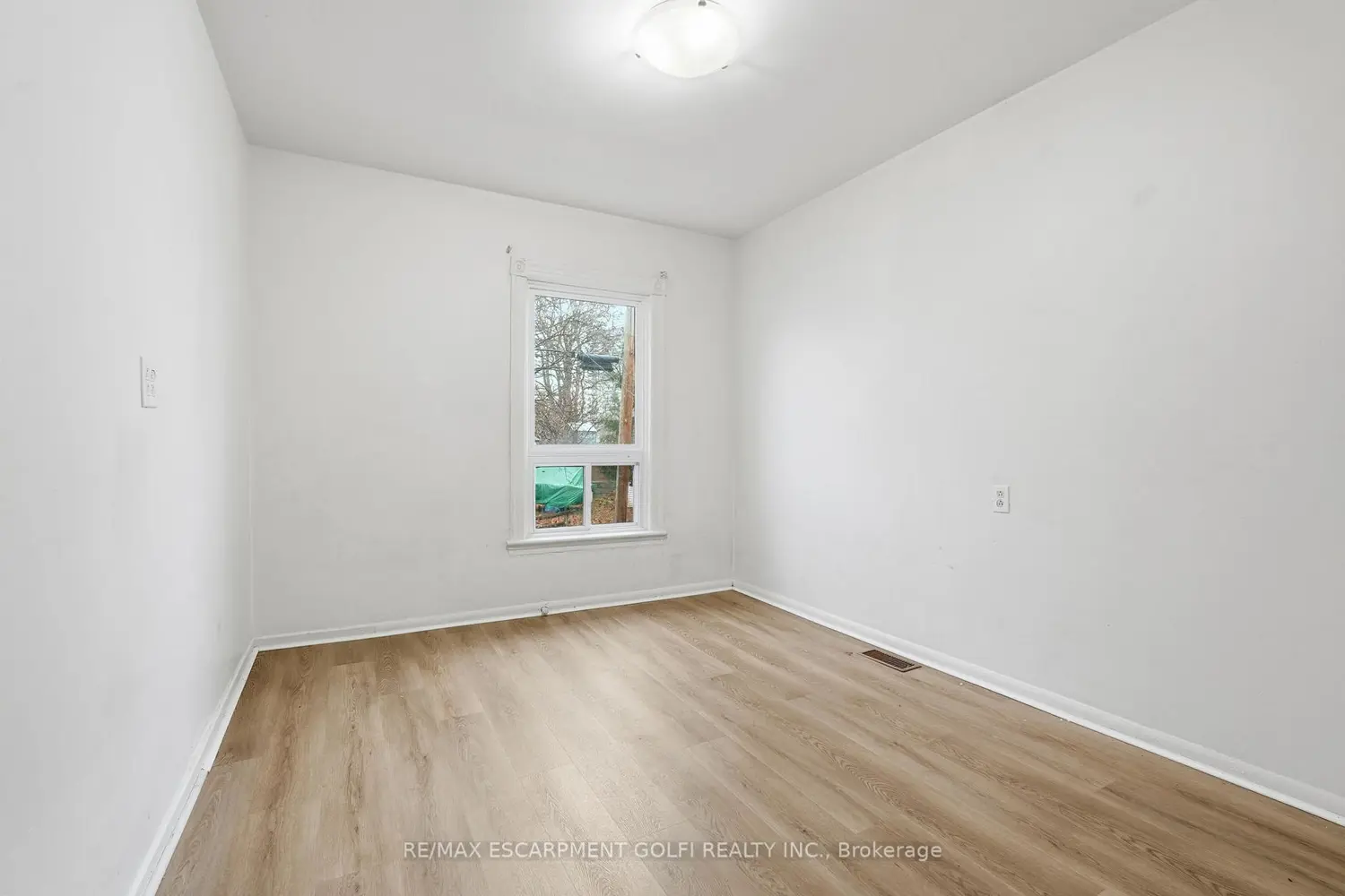 Additional image 9 of 39 Burlington Street