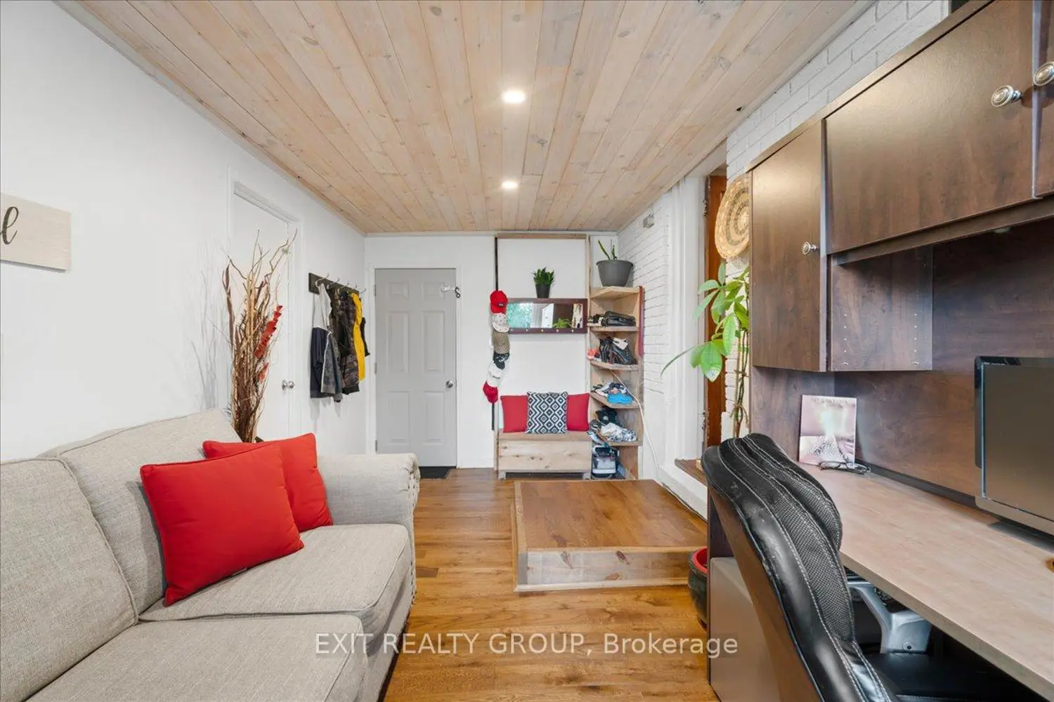 Additional image 10 of 22714 Loyalist Parkway