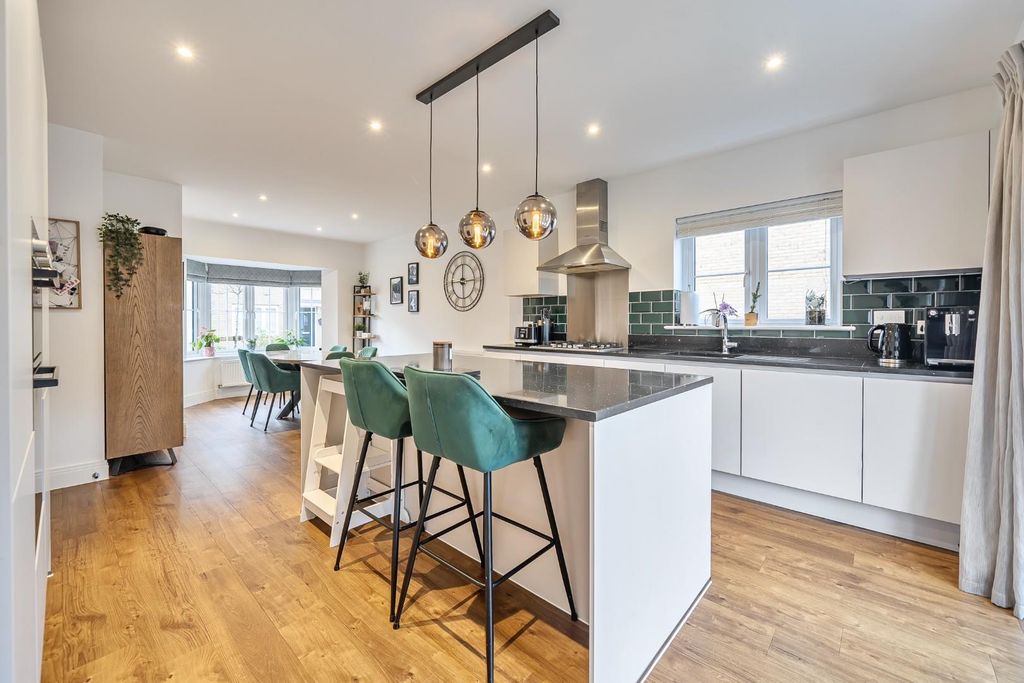 Additional image 3 of 4 bed detached house for saleLewis Corner, Potton SG19