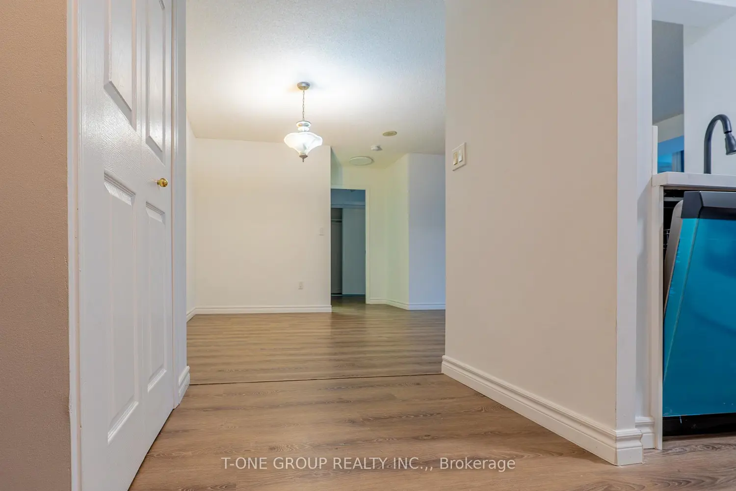 Additional image 10 of 29 Pemberton Avenue 605