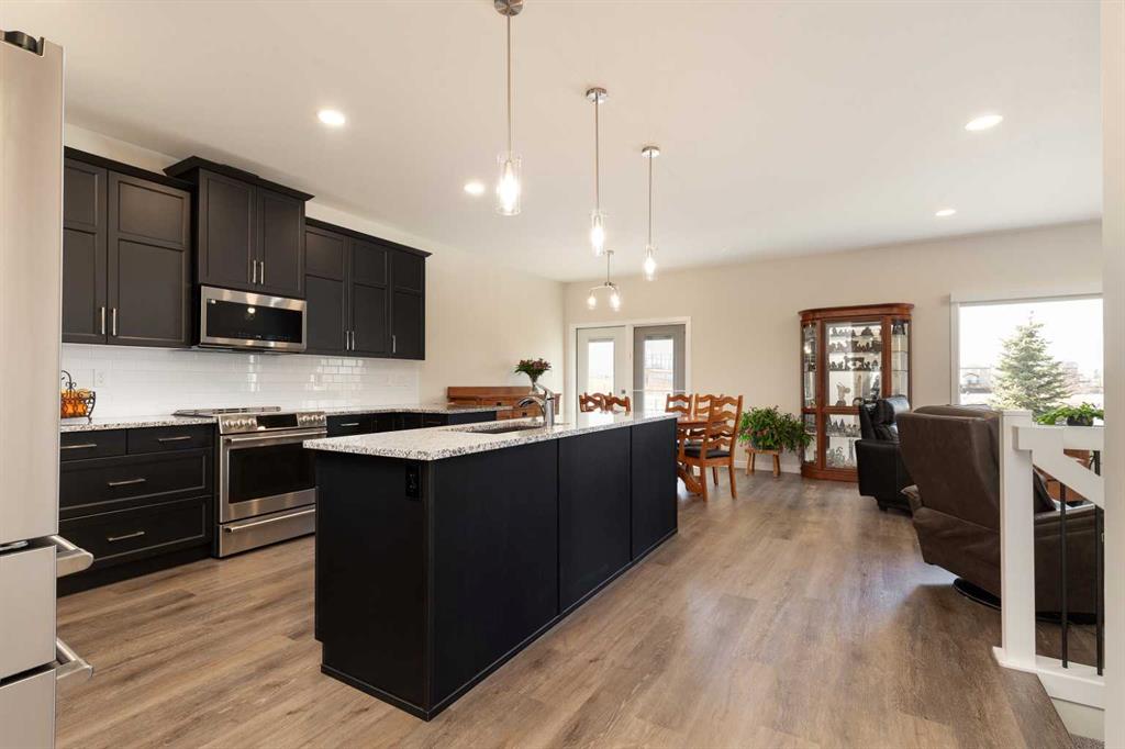 Additional image 4 of 701-1940 Parkside Way E, Coaldale, AB, T1M1N6