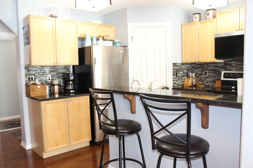 Additional image 4 of 108 Citadel Estates Manor NW, Calgary, AB, T3G 5M8