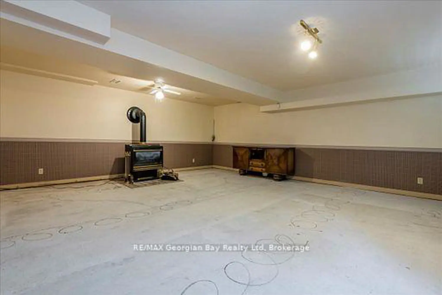 Additional image 10 of 31 Lakeview Crescent