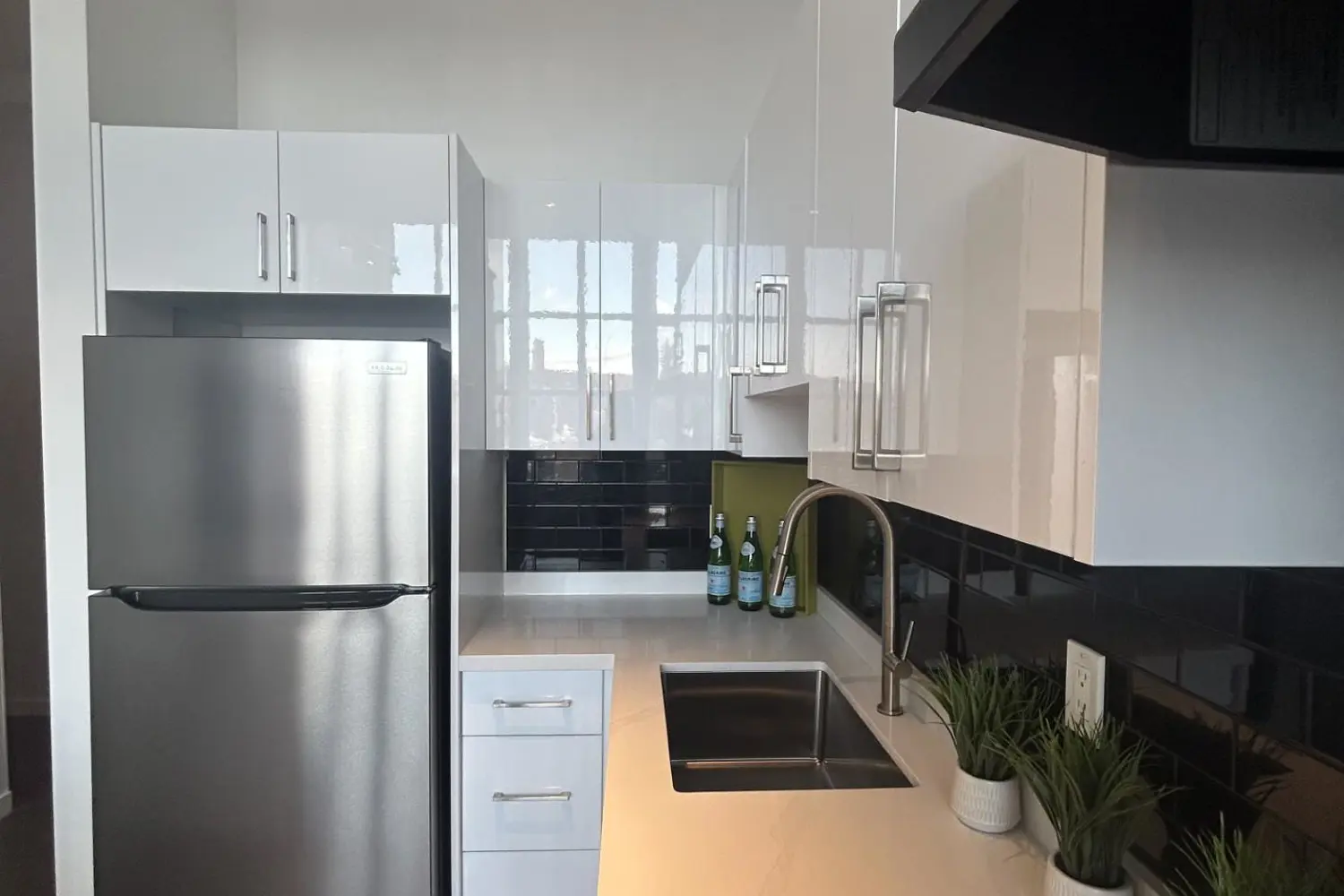 Additional image 4 of 410 King Street 207