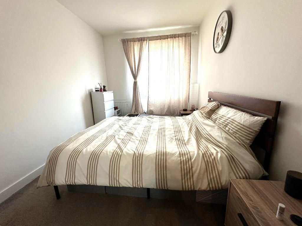 Additional image 9 of 2 bed flat for saleStirling Drive, Luton, Bedfordshire LU2