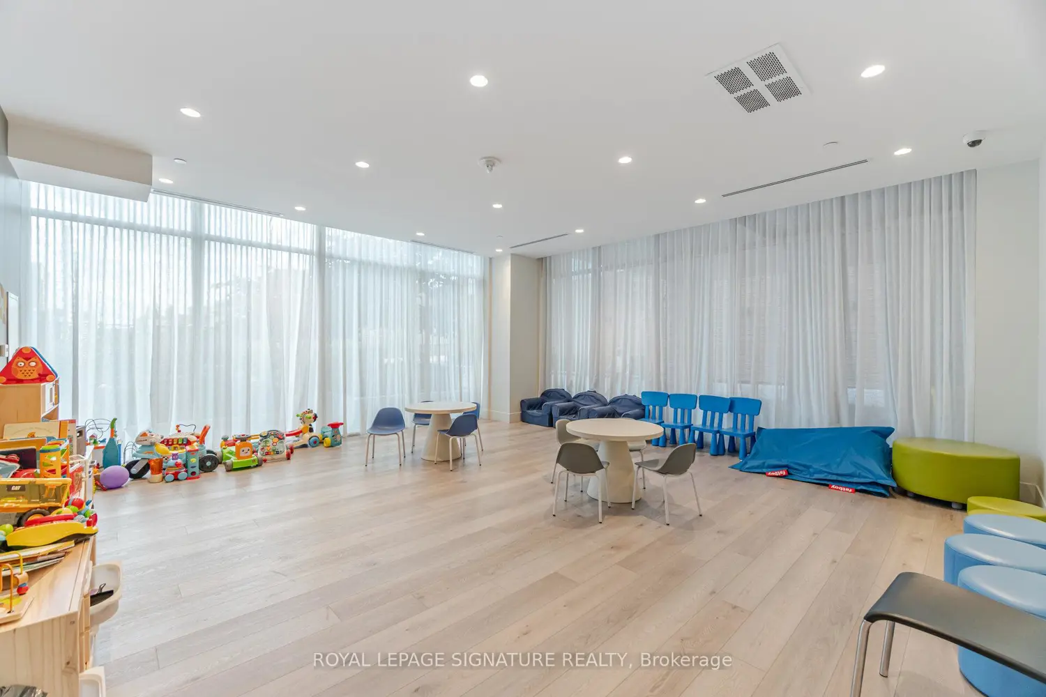 Additional image 5 of 1787 St Clair Avenue 208