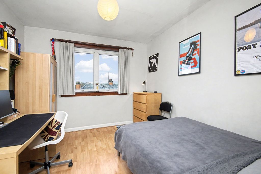 Additional image 6 of 4 bed flat for saleSandyhill Crescent, St Andrews KY16