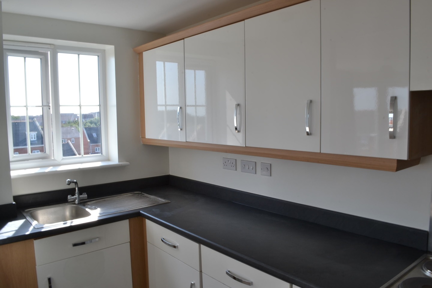 Additional image 5 of 2 Bed Flat, Waggon Road, LS10, N1 7GU