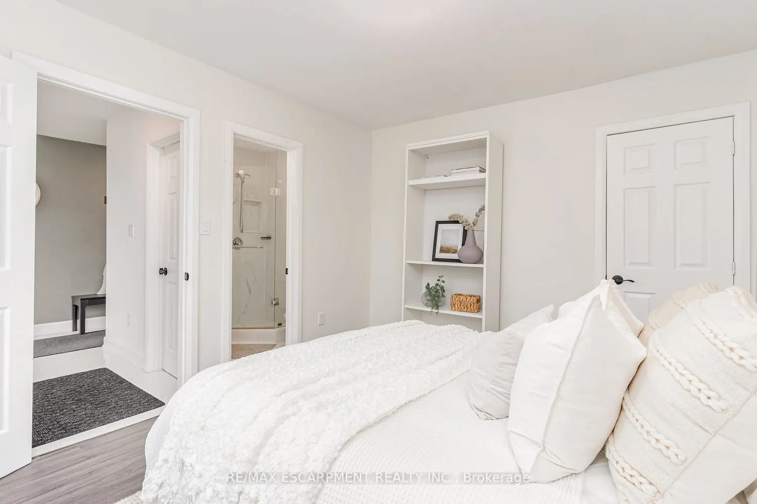 Additional image 7 of 4 Robins Avenue