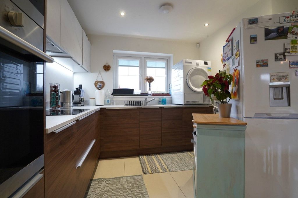 Additional image 3 of 4 bed end terrace house for saleLittle Wood Crescent, Wakefield, West Yorkshire WF1