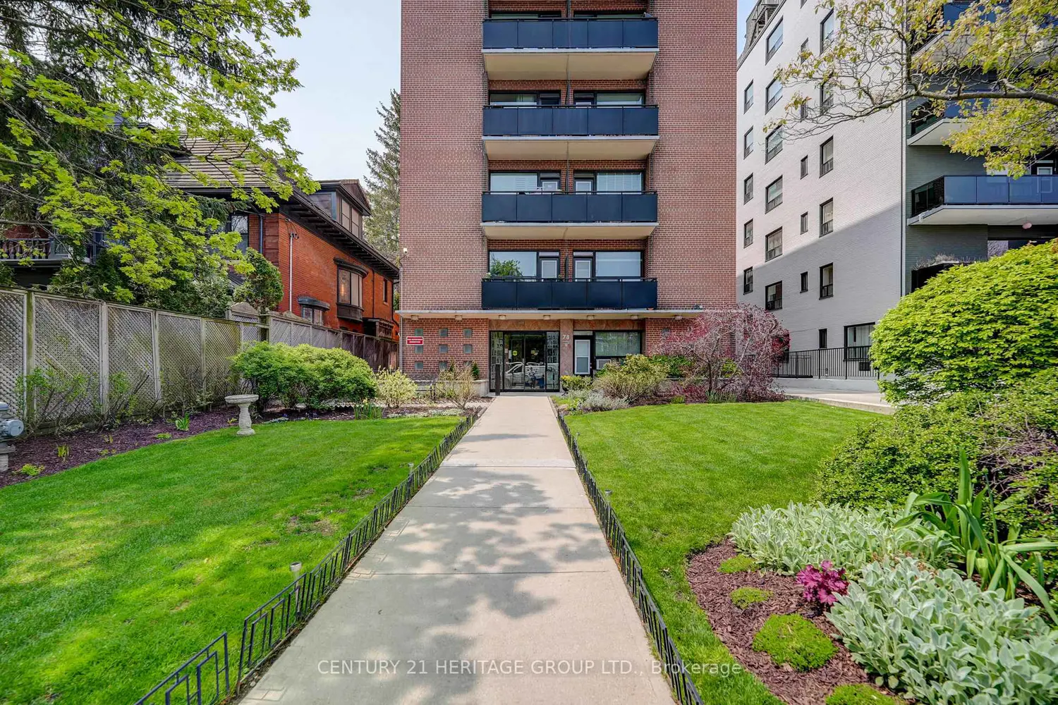 78 Warren Road 107