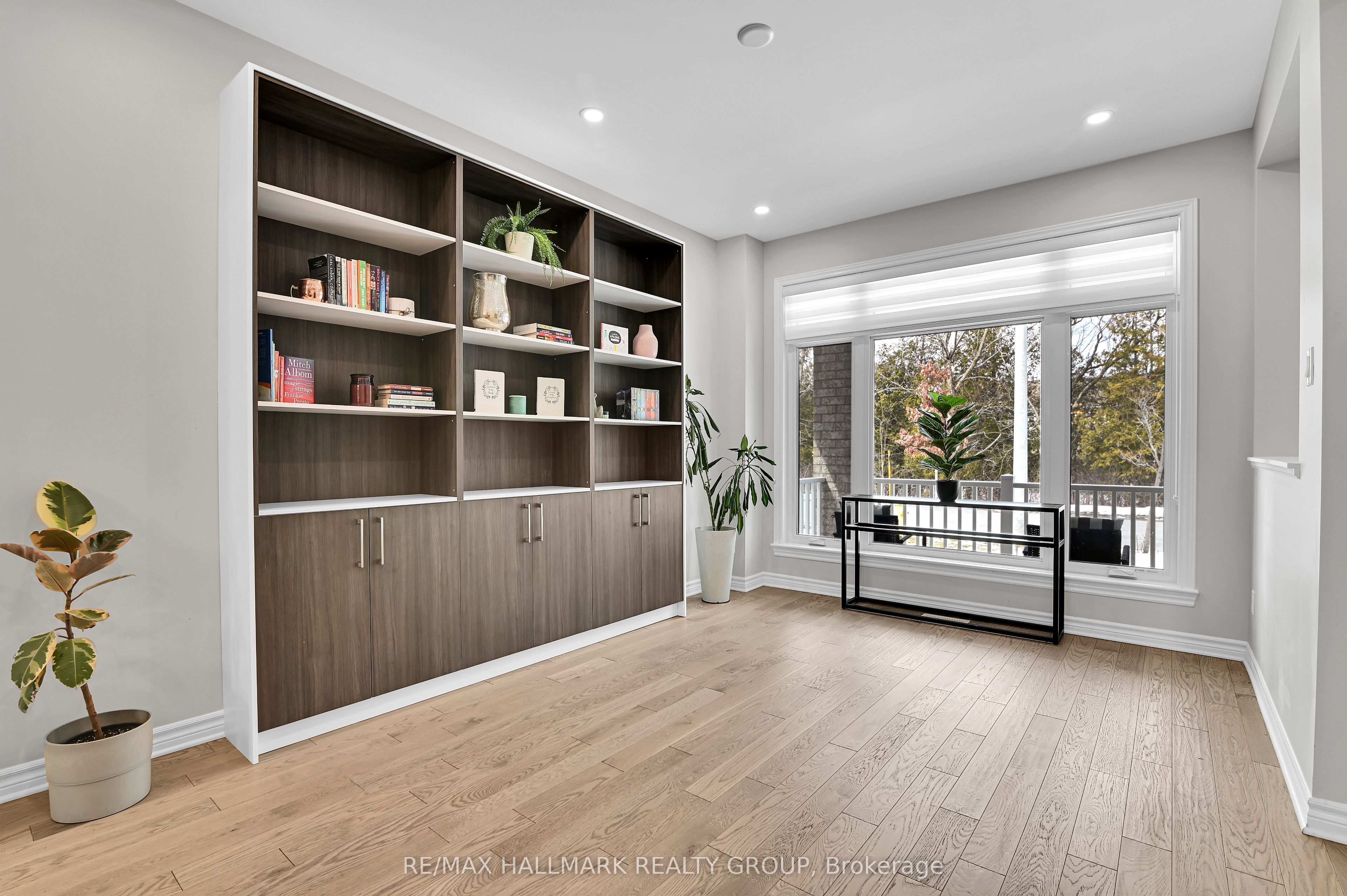 Additional image 3 of 160 Eric Maloney Way, Ottawa, ON, K1T 0R1