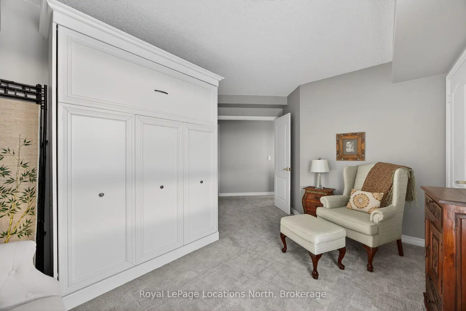 Additional image 11 of 16 Raglan Street 401