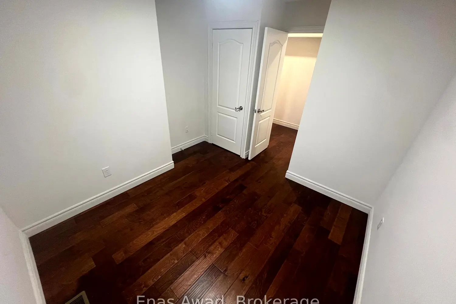 Additional image 10 of 1402 Clearview Drive