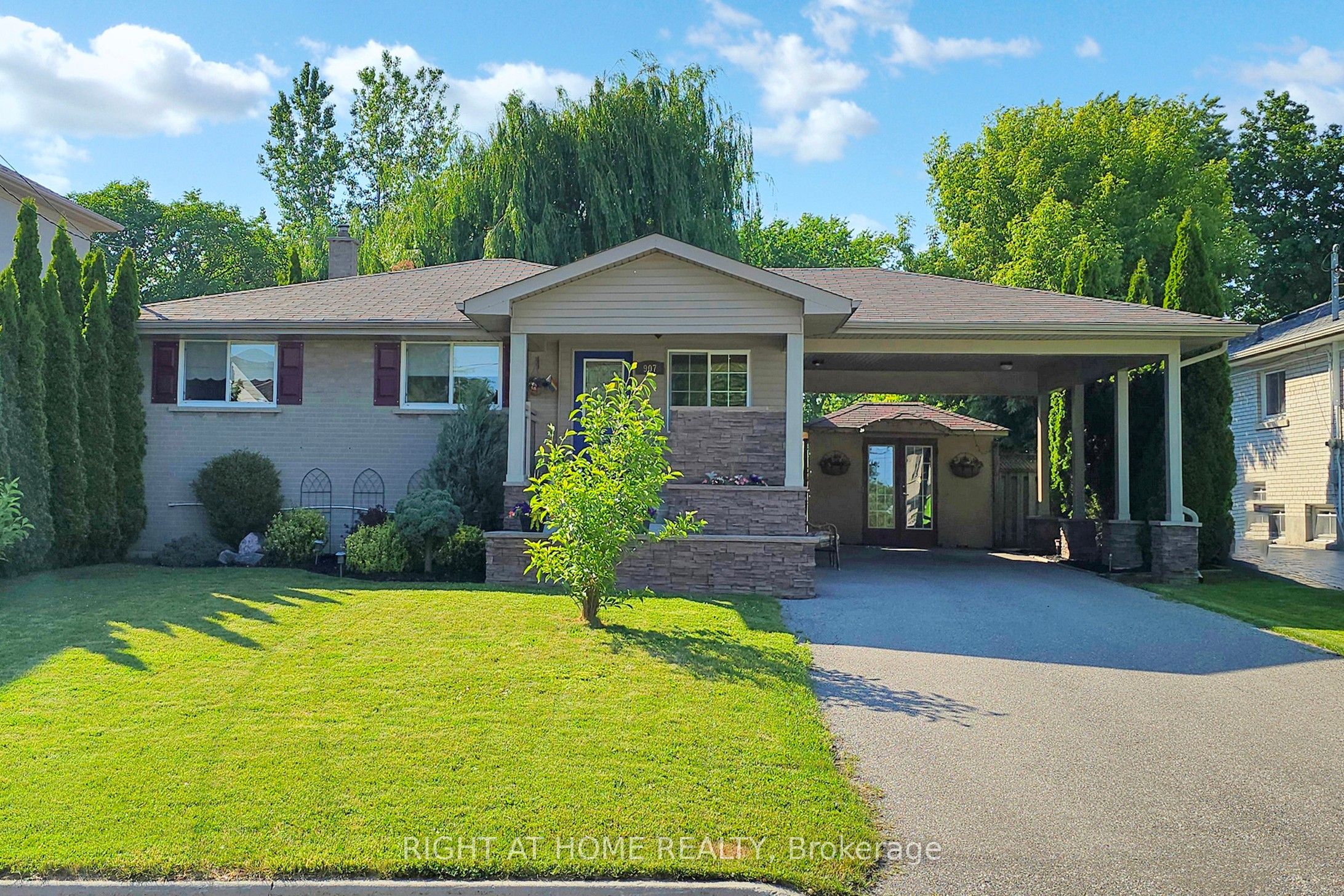 907 Fourth Street, Mississauga, ON, L5E 1J8